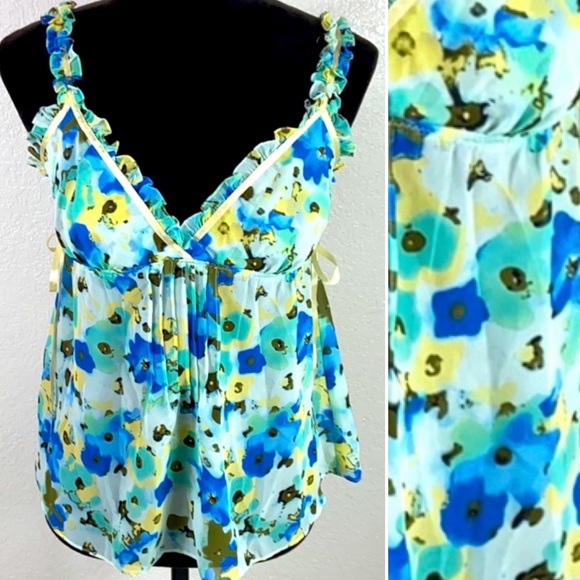 Ambrielle Other - 🌺8/$25 [ AMBRIELLE ]  Sheer Floral Camisole Top